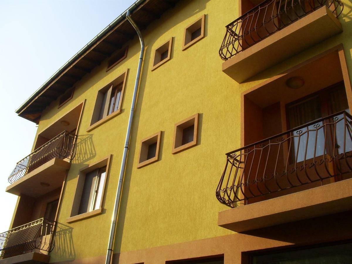 Къща За Гости Фантазия Tryavna Bagian luar foto